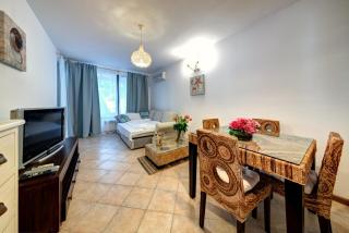 Oasis Apartment - 9