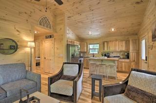 Private Hot Tub and EV Charger Cozy Murphy Cabin! - Murphy - 5