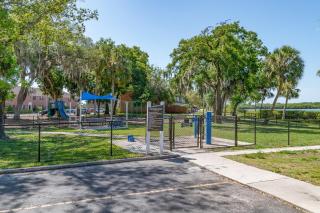 Carlton Arms View B1 # A - 4