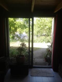 grand studio de plein-pied quartier calme proche centre - La Roche-sur-Yon - 3