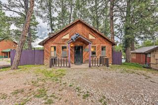 Ruidoso Cabin with Deck and Grill - Walk to Town! - 8