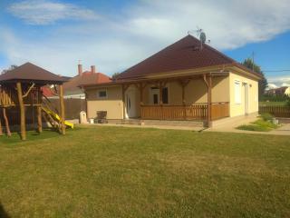 Family Holiday Home - Hajdúszoboszló - 0