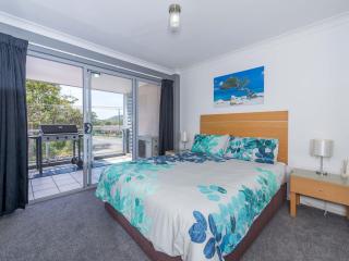 Shoal Bay Beach Apartments 18 fantastic air conditioned unit with a pool and lift - Nelson Bay - 8
