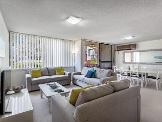 Magnus Gardens 4 beautiful air conditioned unit with filtered water views and Wi-Fi - Nelson Bay - 4