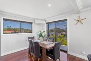 Unit 2 Tomaree Road 16 Upstairs - Shoal Bay - 4