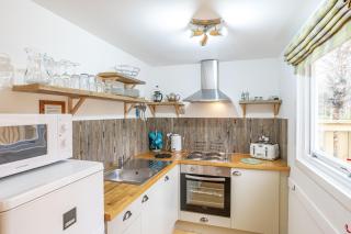 Bracken Lodge 5 with Hot Tub - 1