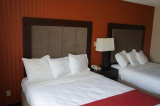 Super 8 by Wyndham Fort Scott - 8