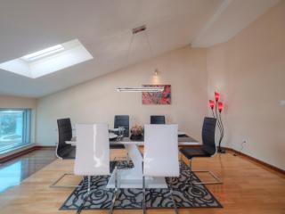 Rooftop Family Apartment Budva with City view - Budua - 7