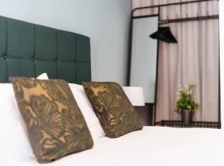 Chiqui and Vicente Suite Apartments - Sevilla - 3