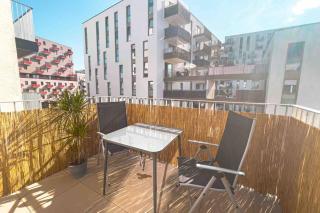 Modern & Sunny 52m2 Apartment with Balcony & Fast WIFI - Wien - 1