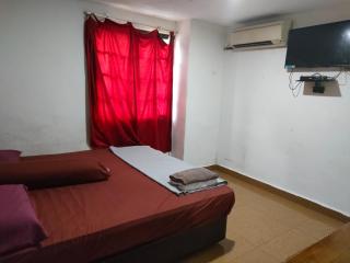 ASH HOTEL - 3