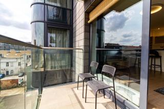 cohost I Sunny Center Apt, Covered Parking, Balcony & Self Check-in - Kaunas - 3