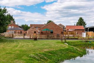 Brecks Farm - Cow Kennels - 0