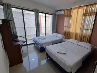 Suites y habitaciones en Edificación Amaralto - Manta - 9