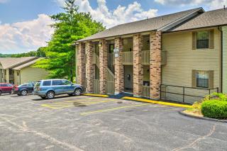 Pet-Friendly Branson Retreat with Pool and Golf Access - Branson - 8