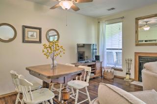Pet-Friendly Branson Retreat with Pool and Golf Access - Branson - 5