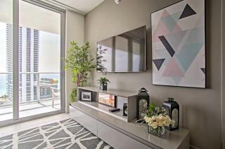 Upscale Condo with Pool Access in Hyde Beach House! - Hollywood - 1