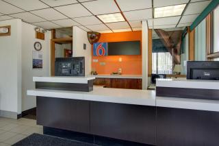 Wingate by Wyndham Geneva at SPIRE Academy - 2