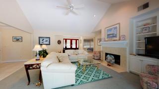 32 Heath Dr - Hilton Head Island - 1