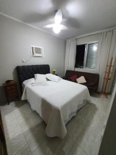 Lindo apartamento em prédio de frente para o mar - Praia Grande - 1