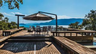 Casa de luxo com jacuzzi perto do Porto São Pedro - Ilhabela - 1