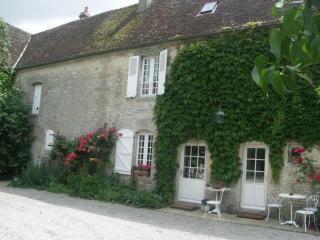 Maison de caractère avec jardin, proche d'Argentan, idéale pour pêche et détente en campagne - FR-1-497-131 - Sarceaux - 0