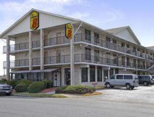 Super 8 by Wyndham Manassas - Manassas - 3
