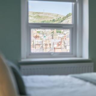Great Orme Apartment by Seaside Llandudno - Llandudno - 1