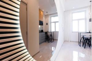 Zeus Design Apartments Unique #36 - 2