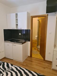 Apartments Petrovic - Šilo - 3