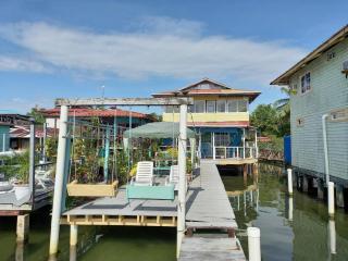Urania House - Bocas del Toro - 1