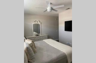 Beach Jewel 5bd-3 1/2 bath -5 min walk to Beach! - Destin - 7