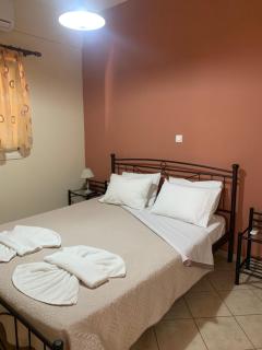 Little Yard Studios & Apartments #4 - Naxos Chora - 8