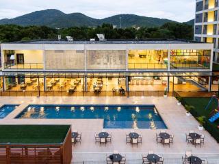 Flat em Frente ao Parque Beto Carreiro - 4