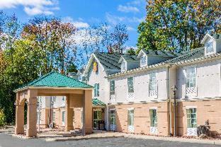 Baymont by Wyndham Budd Lake - 1