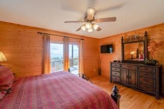 Free Whitewater Rafting - Relaxing, Modern Loft Cabin - Inspiring View - 1