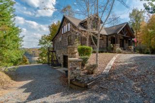 Free Railroad Passes - Palatial Cabin w/ Gorgeous Views- Private Dock - 8