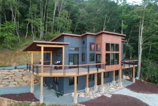Free Brewery Tour Pass+ Amazing View + Private Mtn Cabin + Convenience - 8