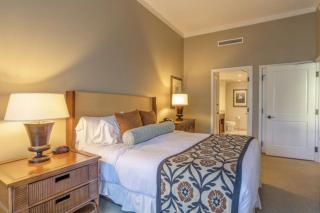 GROUND FLOOR DIRECT ACCESS with private outdoor yard space luxury resort condo - Lahaina - 2