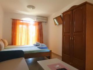 Luna Apartments - Budva - 6