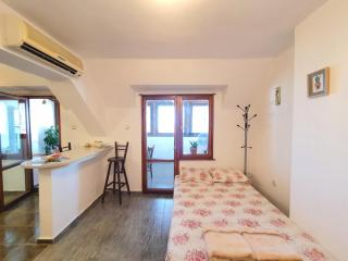 Spaciuos and Comfortable Studio Lotus-Top Location - Burgas - 5