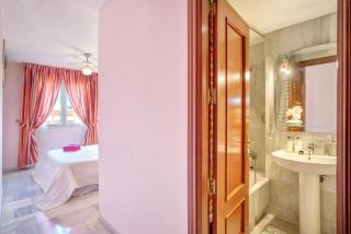 Elegant apartment in Marbella with sea and mountain view. - Marbella - 1