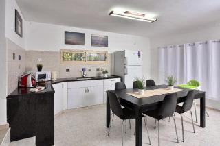 אחוזת חוף כנרת kinneret village - Tiberias - 9