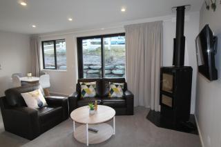 Hawea Mountain cottage - Lake Hāwea - 3