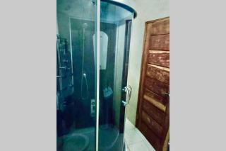 DELIGHTFUL ! 3 BEDROOM TERRACE DUPLEX EN-SUITE ORCHID RD LEKKI AIRCON WiFi - 1