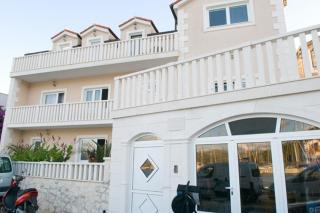 Apartments Zura - Marina - 0
