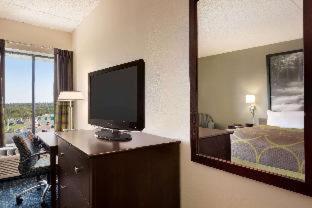 Super 8 by Wyndham Liverpool/Syracuse North Airport - 2
