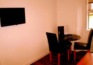 Bay & Harbour Holiday Apartments & rooms only - Weston-super-Mare - 9