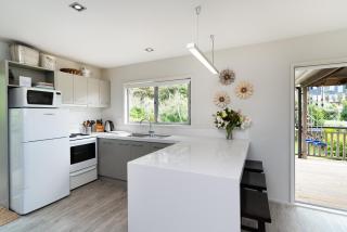 Miro Magic - Stay Waiheke - Palm Beach - 5