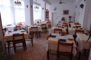 Everest Hotel - Cesenatico - 1